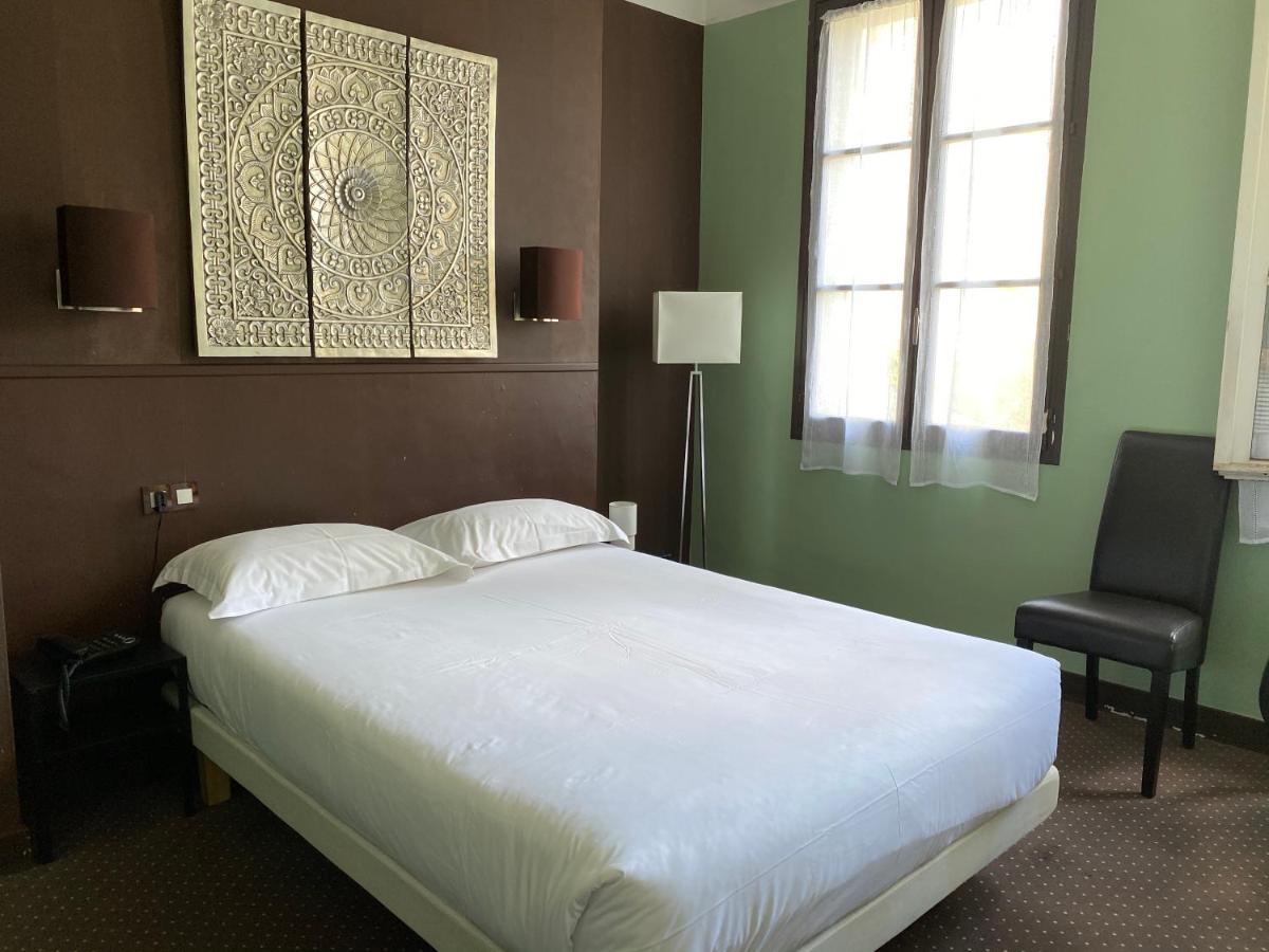Hotel Colbert Tours Zewnętrze zdjęcie